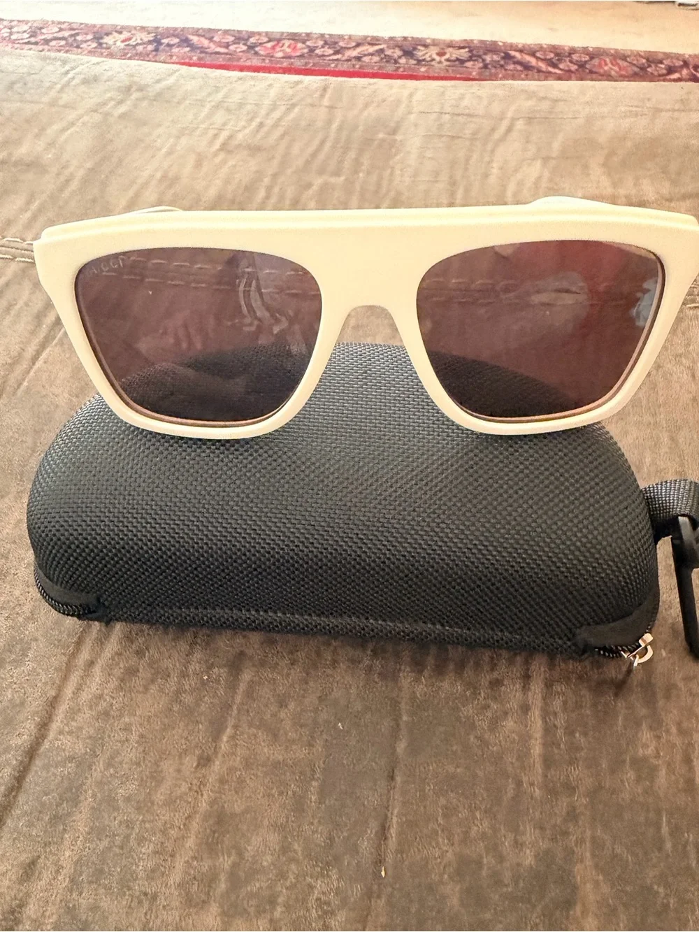 Gucci Ivory/Cream Men's Square Sunglasses with Dark Lenses